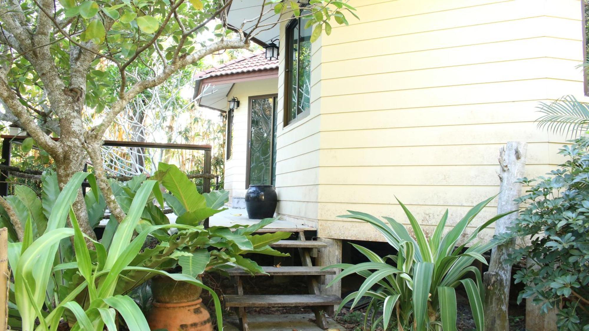 Navari Homestay Rayong Luaran gambar