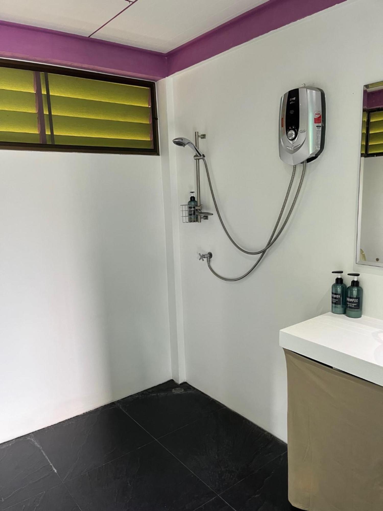 Navari Homestay Rayong Luaran gambar