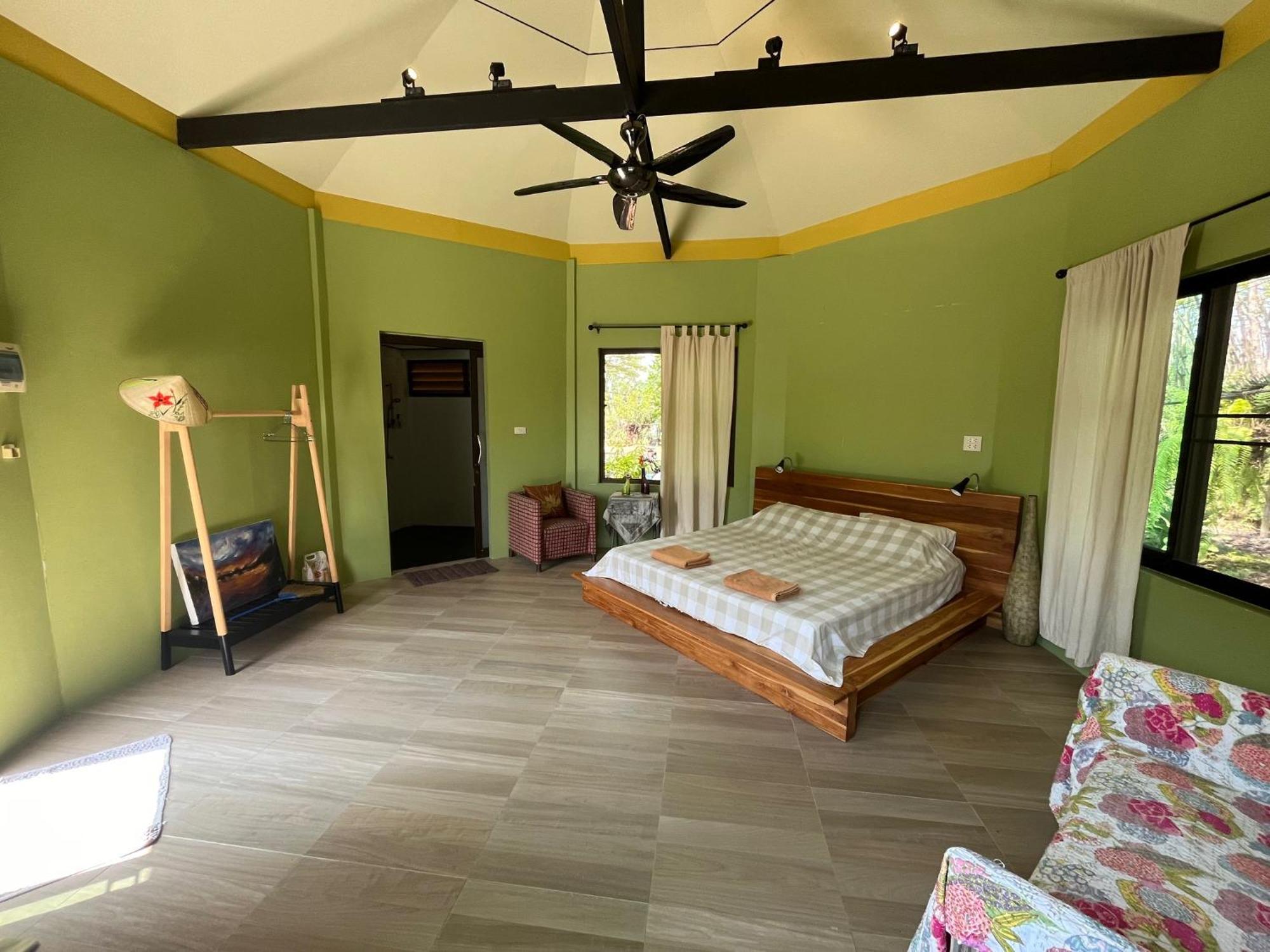 Navari Homestay Rayong Luaran gambar
